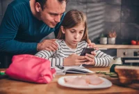 Choosing a Smartphone with the Best Parental Controls