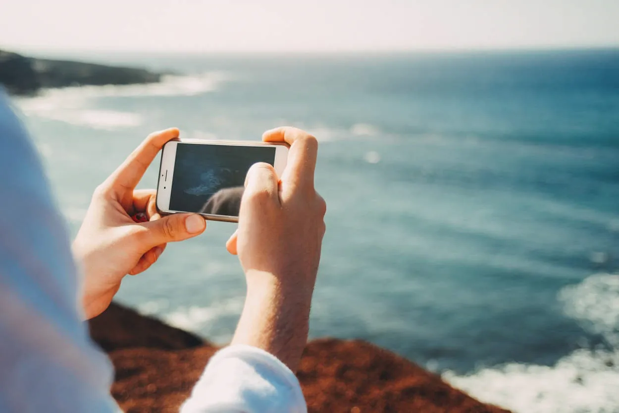 Smartphone Photography Mastery: Selecting the Best Tools for Creatives