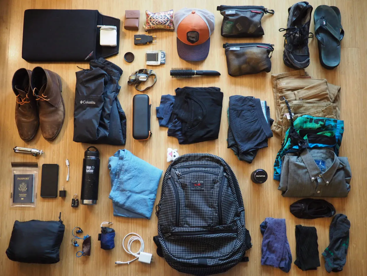 Travel Light: Choosing Multipurpose Travel Items for Minimalist Packing