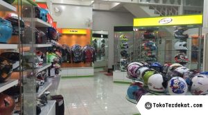 toko helm di surabaya murah